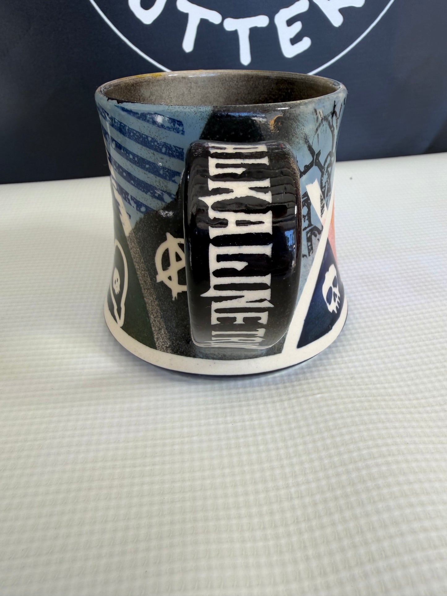 Alkaline Trio 28