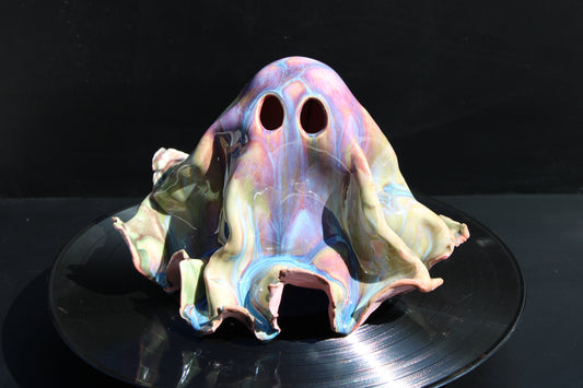 Petunia 6" Ghost